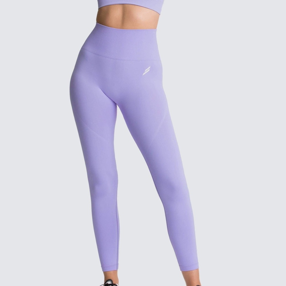 NWT! “Hyperflex Seamless Legging”